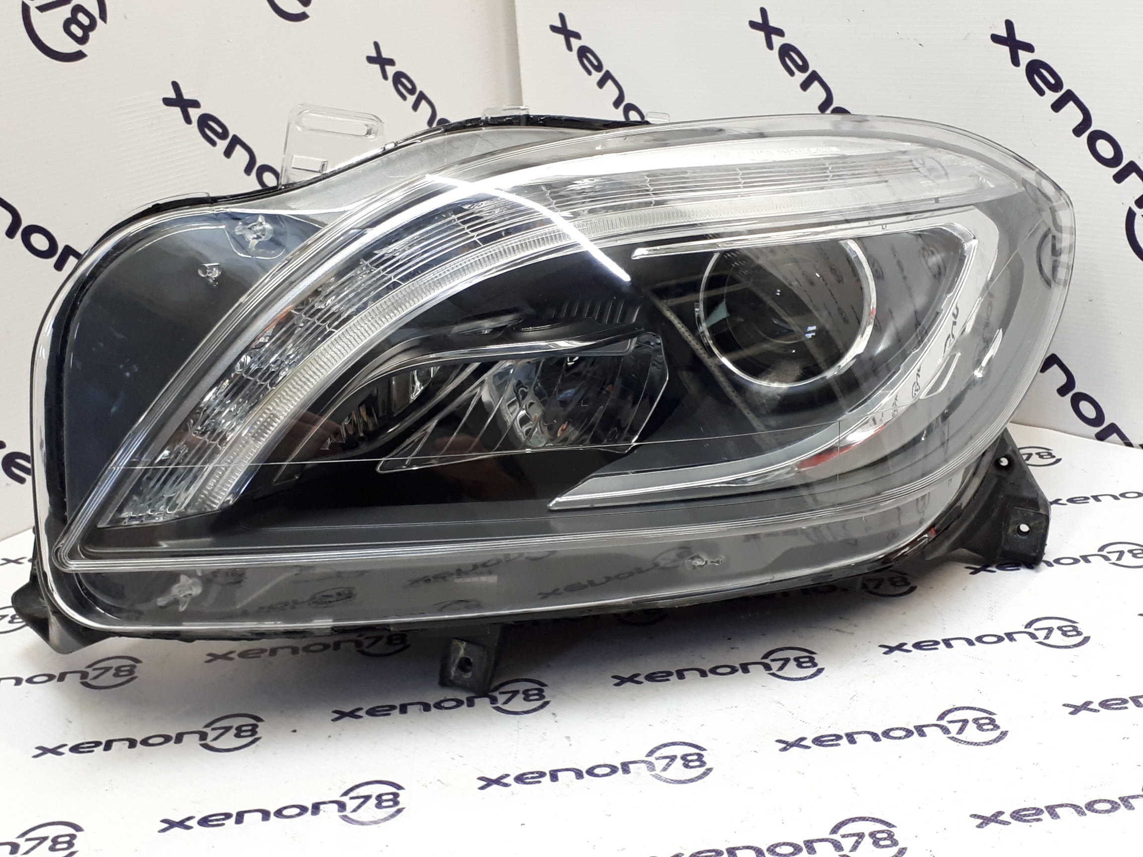 Фара Mercedes ML W166 левая A1668202259 бу (без лампы и блоков)П1-1-1