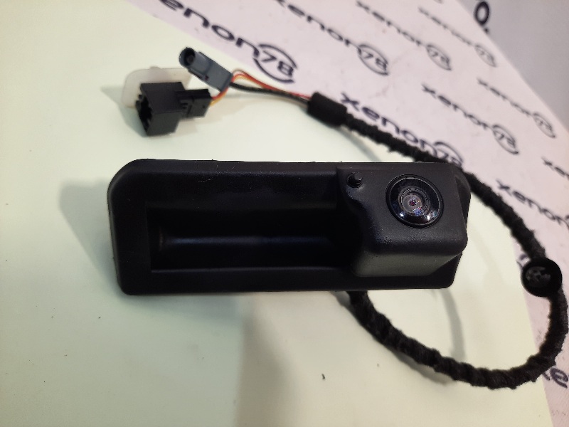 видеокамера а/м штатная в ручке для VW 5JA980121(5JA827566)