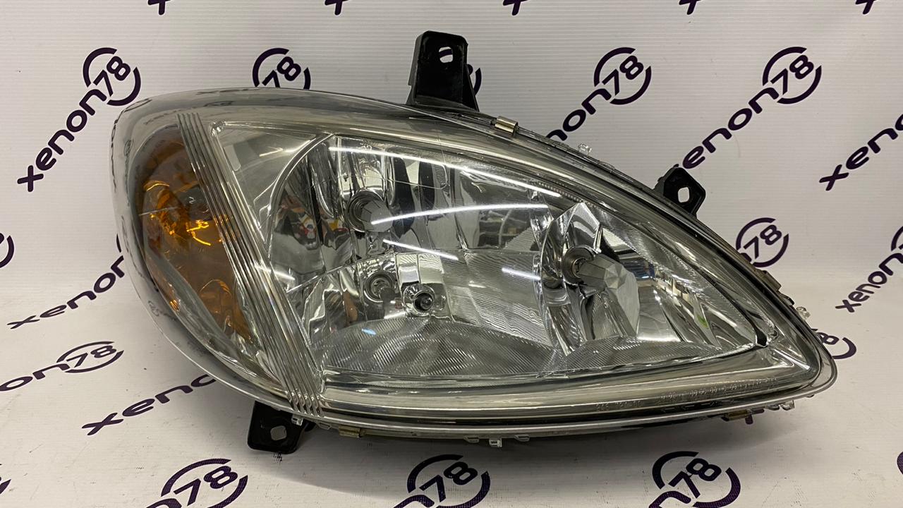 Фара Mercedes VITO w639 (03-10г.) A6398200261 Hella БУ П1-4-2
