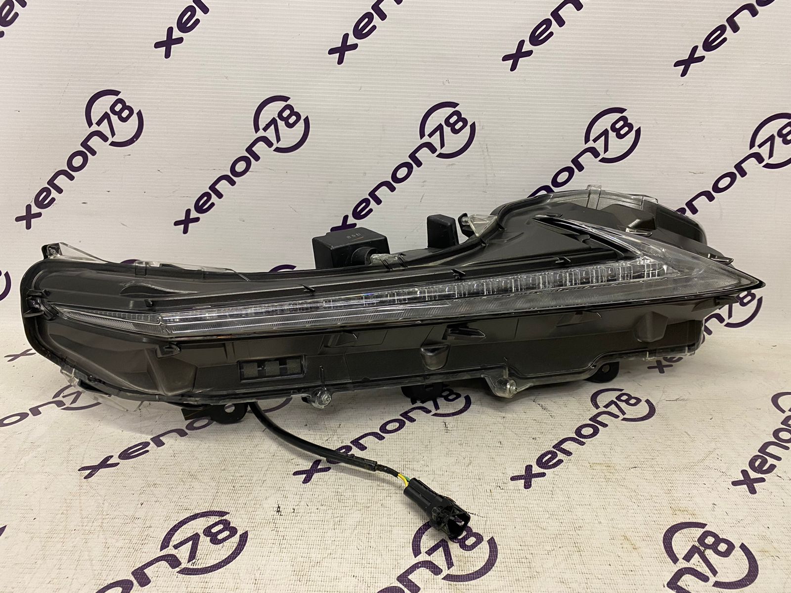 Фонарь ДХО Lexus NX правый 8161078010(18г.)БУ без верхнего крепления П1-14-5