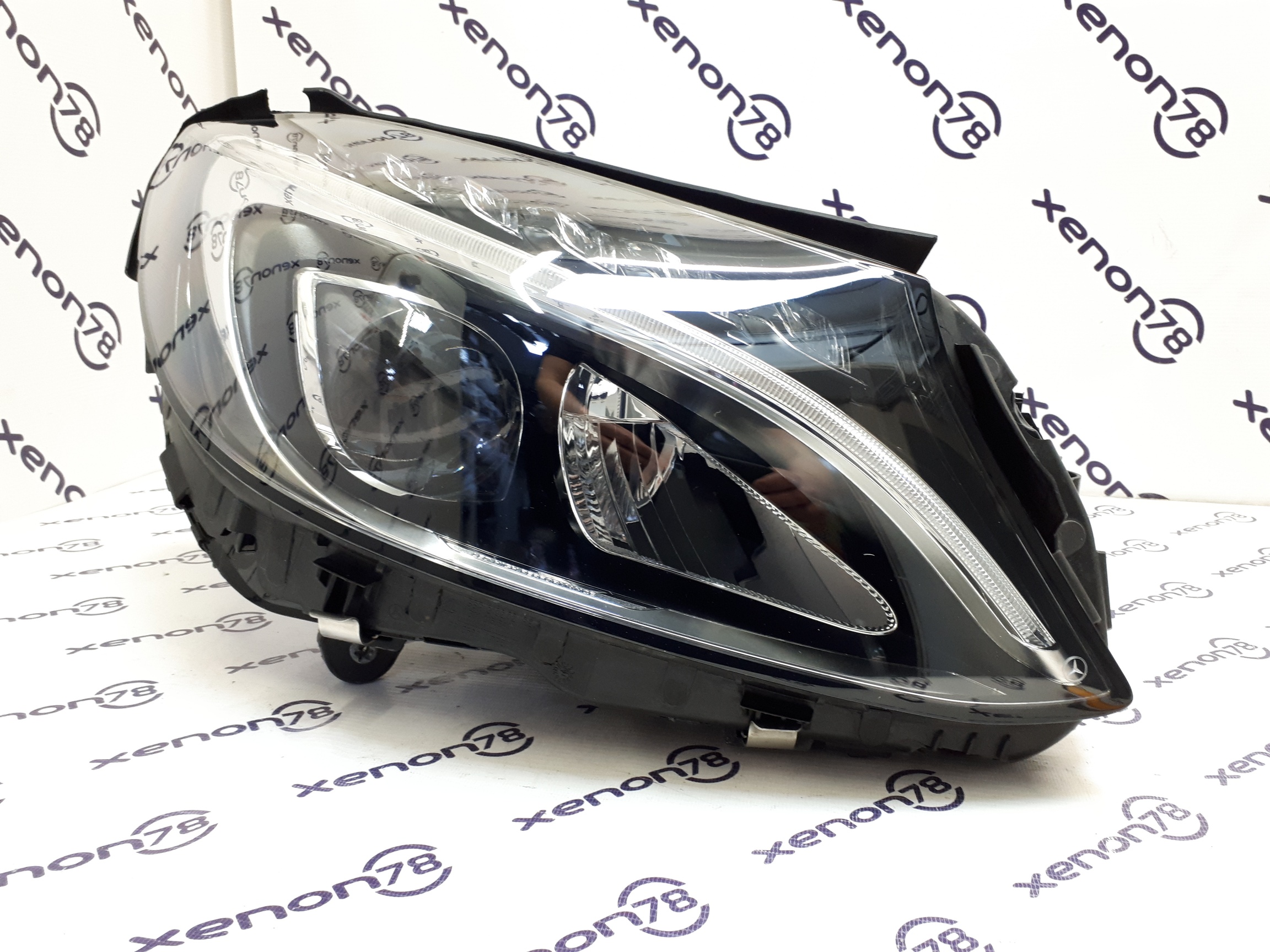 Фара Mercedes C-class 2015 правая  A2059063803 бу (ремонт креплений)ПРОДАНА