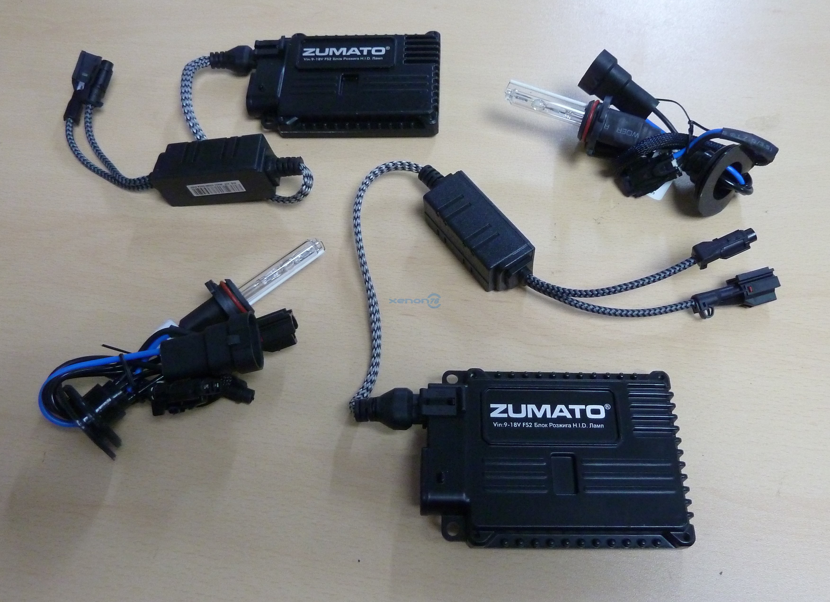 Комплект ксенона: блоки Zumato Slim Black (9 - 16 В) и лампы TH