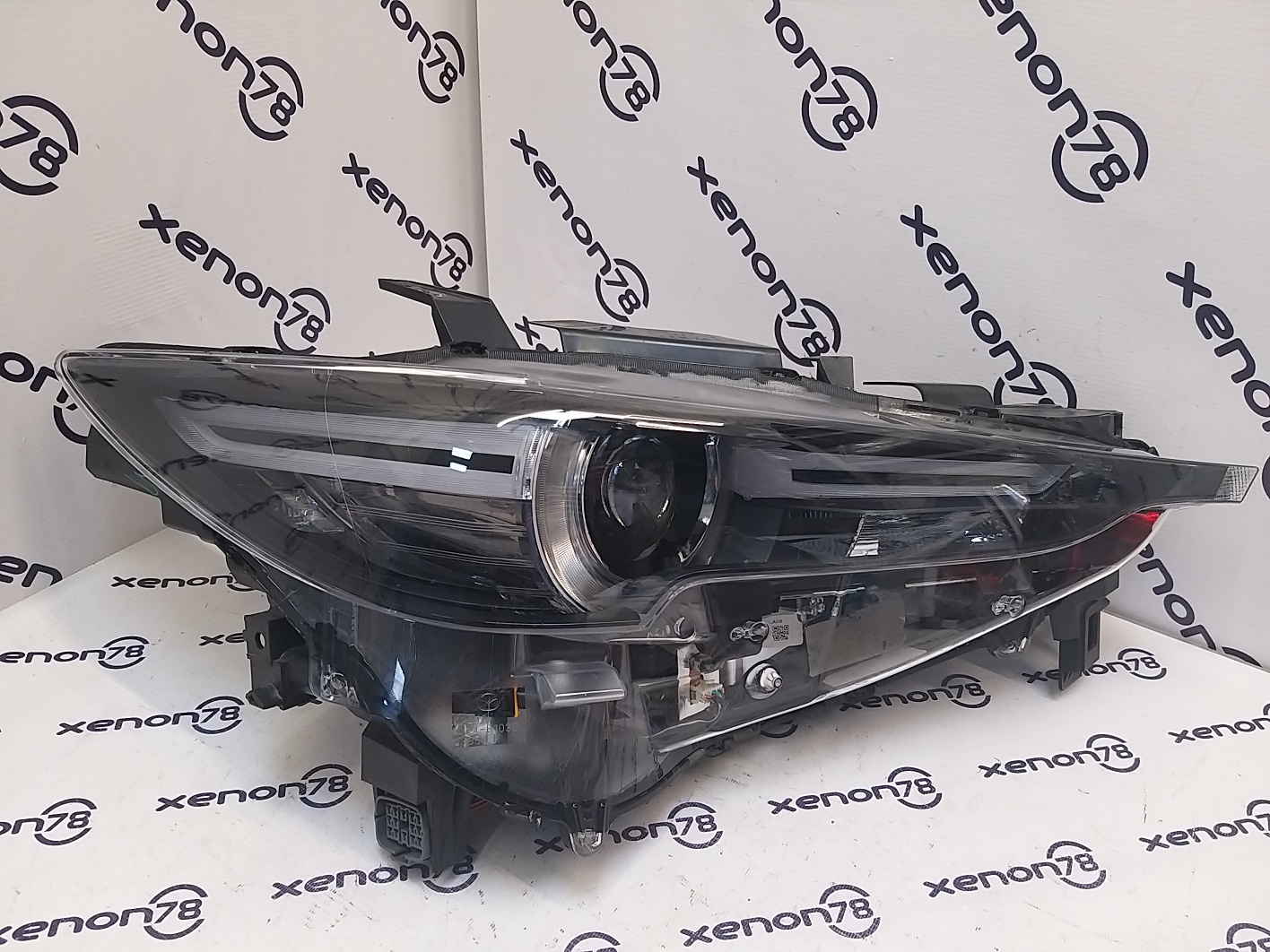 Фара Mazda CX5(2) 17г.правая FullLED KB8N51030 с габаритом USA бу 