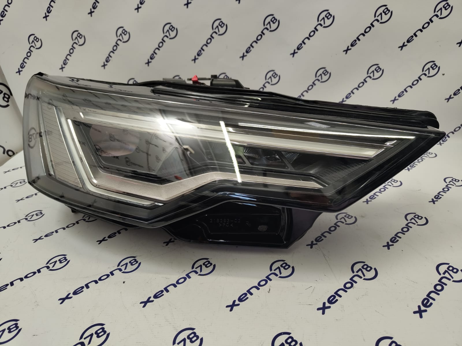 Фара Audi A6 C8 правая 4K0941040 1ZX013377-02 б/у 18г. (новое стекло) П1-