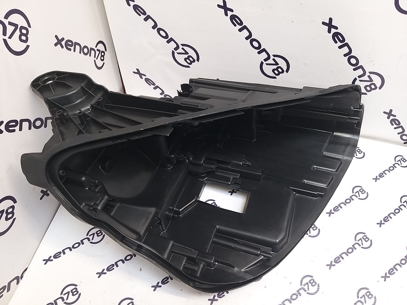 Корпус фары Mercedes-Benz E-class W213 (16-21г.) Правый