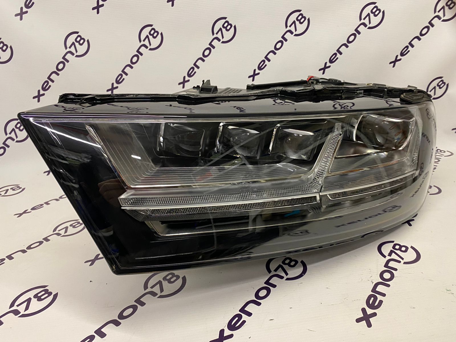 Фара Audi Q7 (2) Matrix левая 4M0941035 771.61.000.00 БУ 19г.(замена стекла)