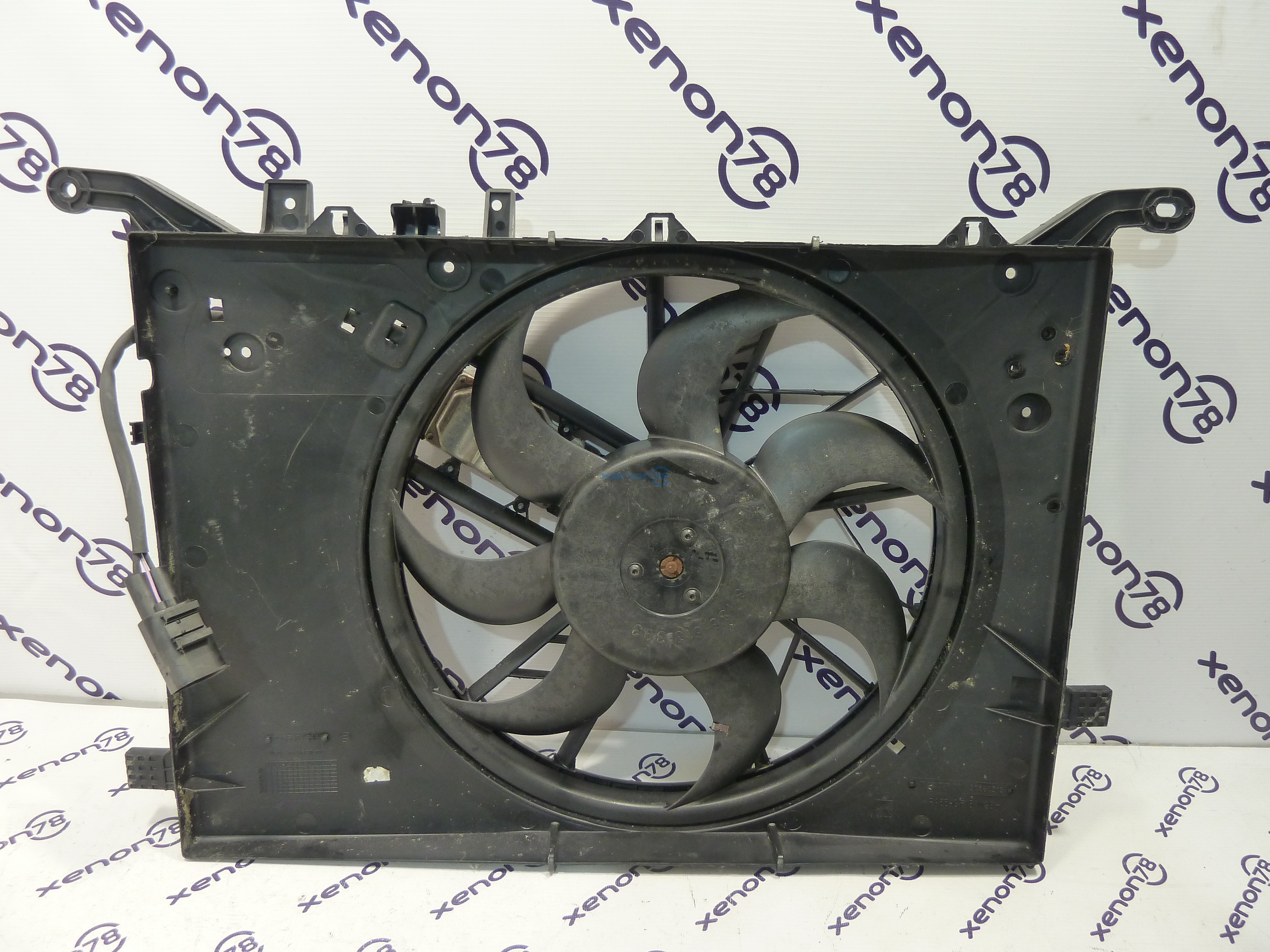 Вентилятор радиатора Volvo V70, 0130303947 BOSCH б/у