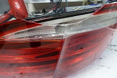 Ремонт заднего фонаря Mercedes-Benz и замена светодиода в указателе поворота