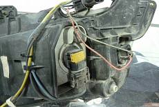 Устранение запотевания противотуманной фары и ремонт светодиодов на Hyundai Grand Santa Fe (2013 -)